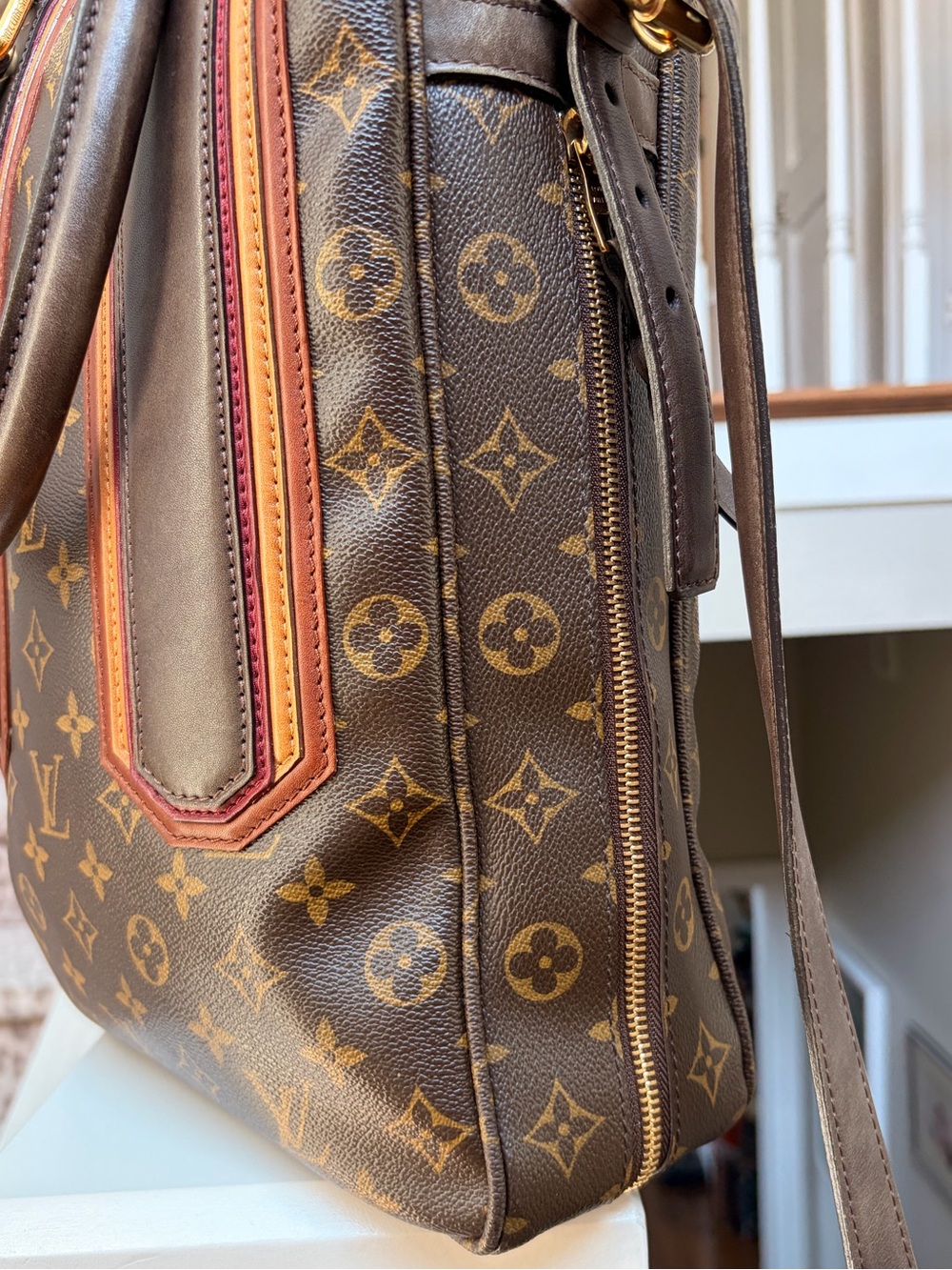 Louis Vuitton Bequia Porte Document Vertical bag - Picture 6 of 16